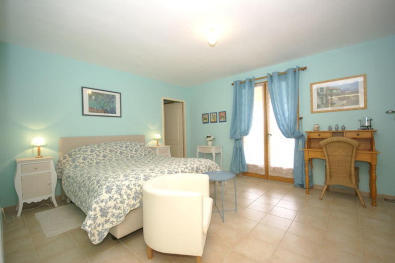 Les Cerises Bed & Breakfast Saint-Saturnin-d'Apt Eksteriør bilde