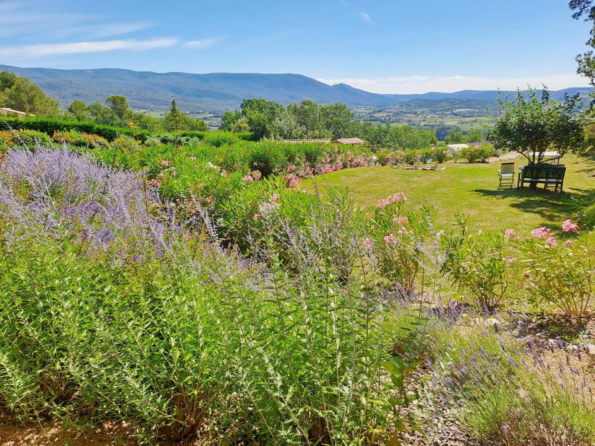 Les Cerises Bed & Breakfast Saint-Saturnin-d'Apt Eksteriør bilde