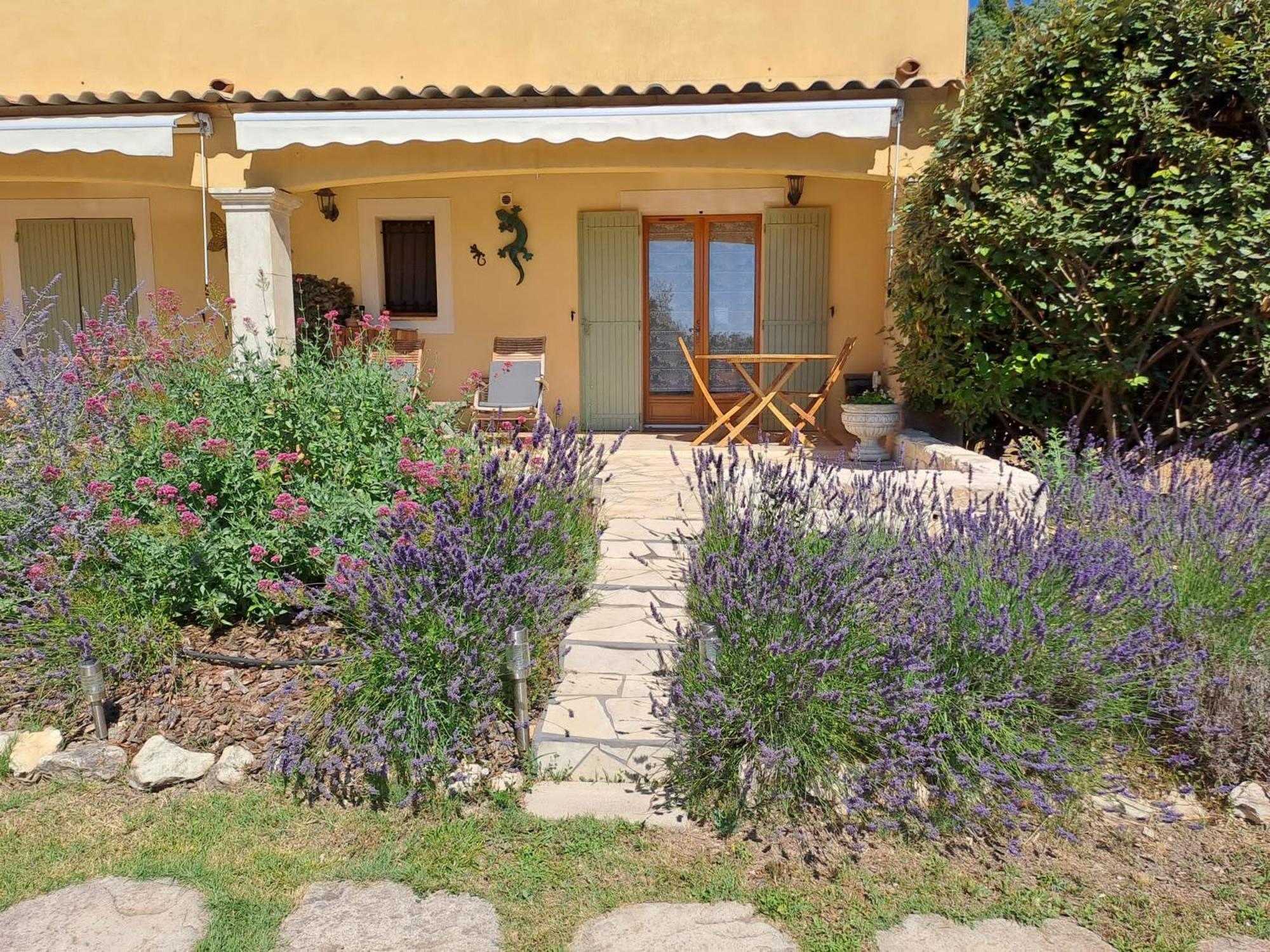 Les Cerises Bed & Breakfast Saint-Saturnin-d'Apt Eksteriør bilde